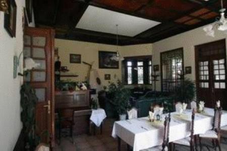 Zamok U Grofa Hotel Nitra Bagian luar foto